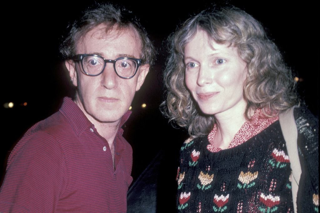 Woody Allen y Mia Farrow adoptaron en conjunto a Dylan Farrow.