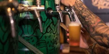 El boom de la birra artesanal también se hace sentir en Caminos y Sabores. Emprendedores y sommeliers comparten la pasión por esta bebida.