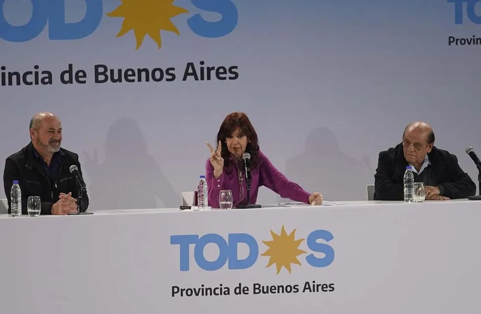 Cristina Kirchner comparó a Perón con Jesucristo en el homenajes del Frente de Todos por el 48º aniversario de la muerte del líder justicialista (Clarin)