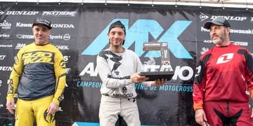 El mendocino se impuso en la cuarta fecha del Campeonato Argentino de Motocross que se realizó en el sur argentino, y estiró más su ventaja.