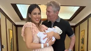Barby Franco y Fernando Burlando con su bebé