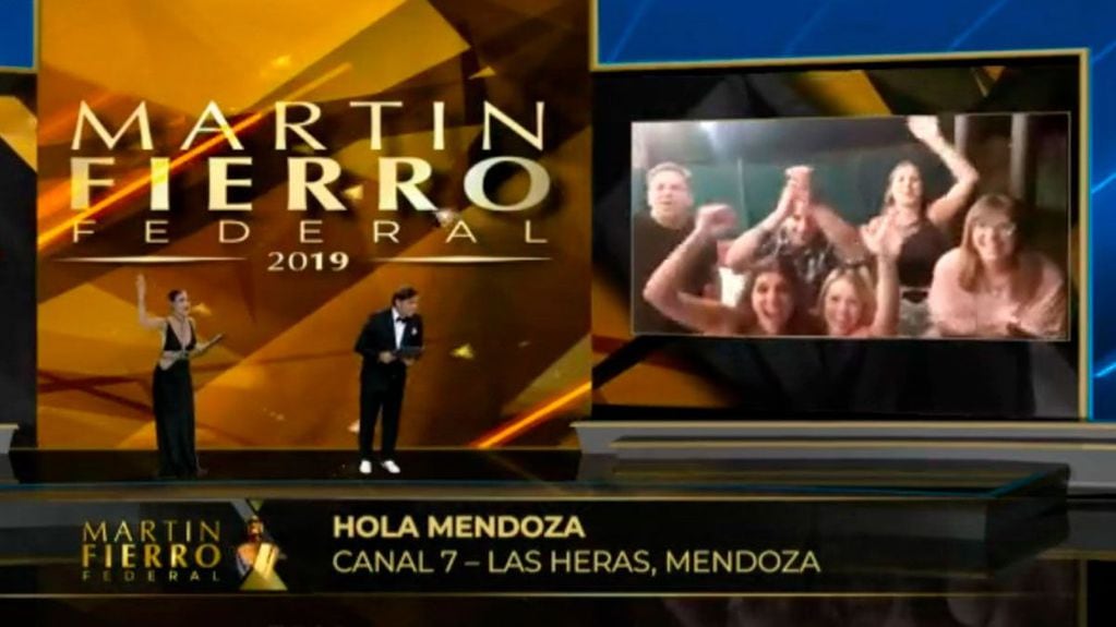 El noticiero de canal 7 Hola Mendoza ganó el Martín Fierro en el rubro "Informativo".