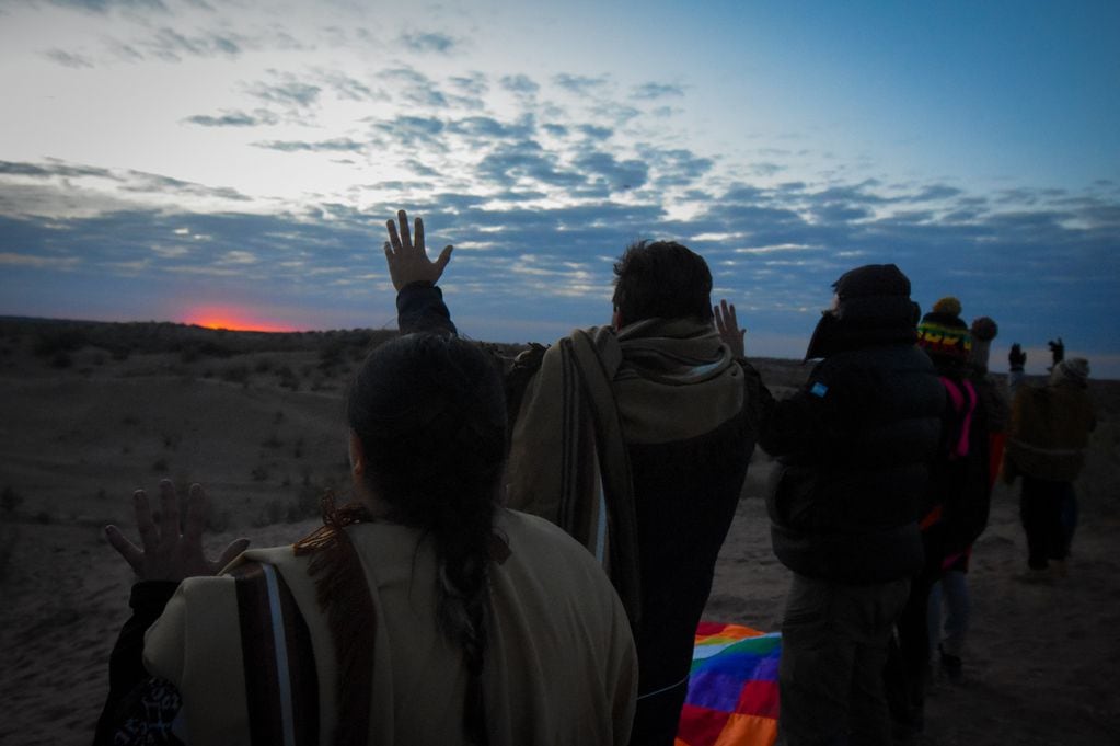 El paisaje único de la Reserva Natural Telteca y los Altos Limpios, fue sede del ritual Inti Raymi. Danza, música y una cálida ceremonia, recibieron un nuevo ciclo marcado por los primeros rayos de sol.