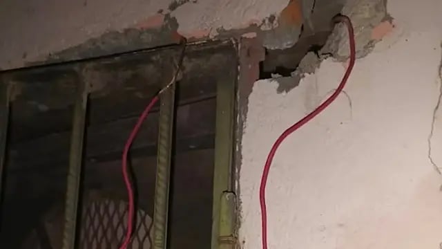 Electrificaron la puerta de su casa para evitar robos