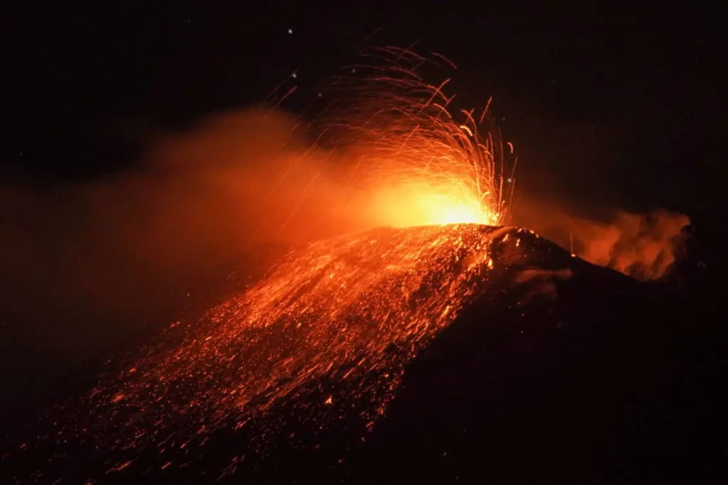 Erupción del volcán Etna (Italia), 18 de enero