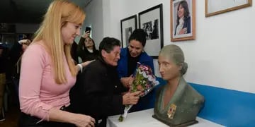 Fernández Sagasti en homenaje a Eva Perón