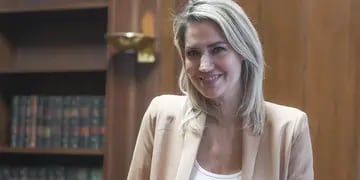 Carolina Losada generó polémica tras nombrar a su hermana en el Senado