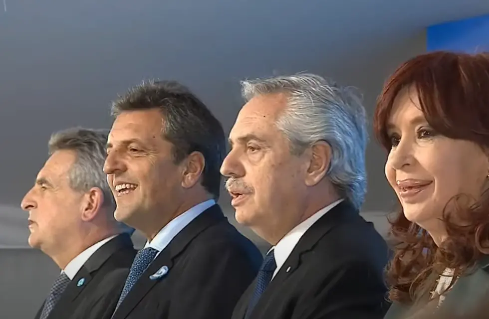 Agustín Rossi, Sergio Massa, Alberto Fernández y Cristina Kirchner.