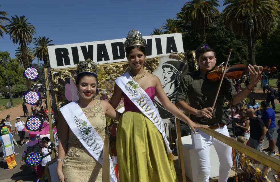 La reina de Rivadavia se llama  Sofía Elizabeth Fernández (Orlando Pelichotti / Los Andes)