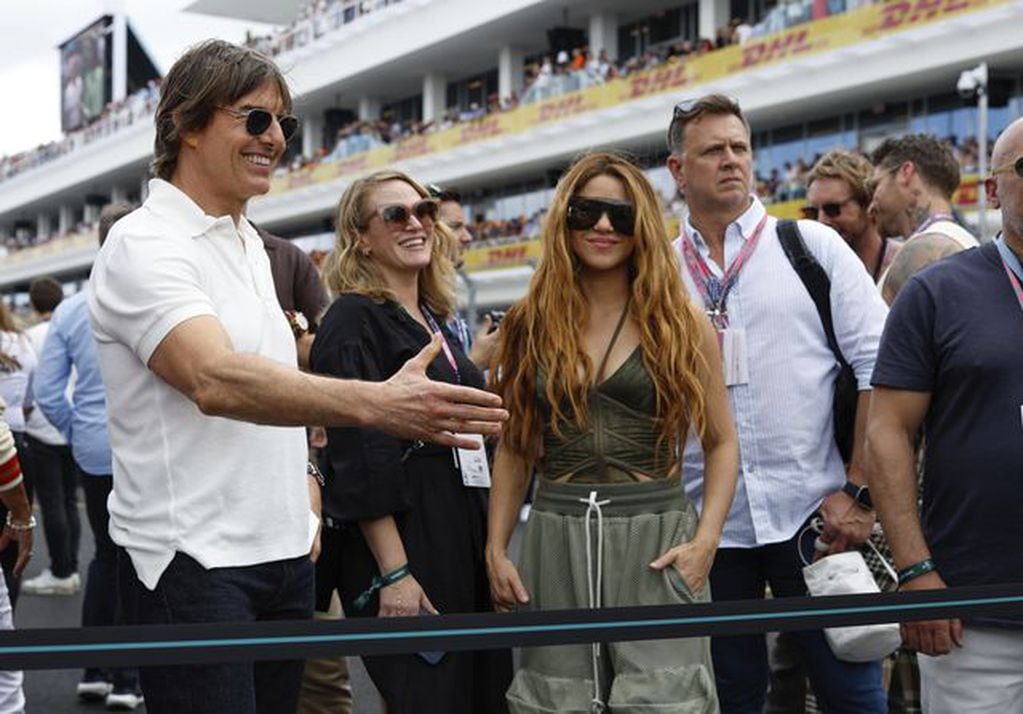 La cantante colombiana Shakira fue vista con el actor estadounidense Tom Cruise. 