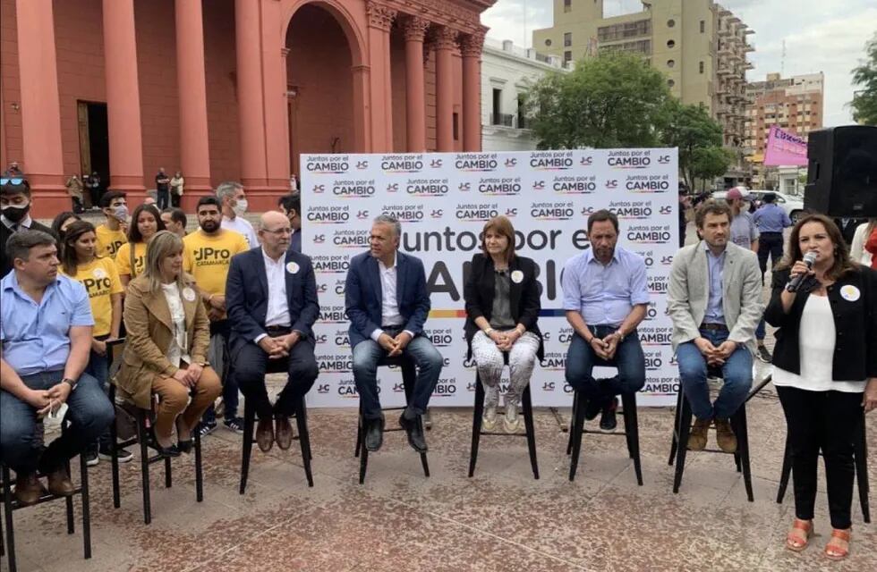 Bullrich, Cornejo y Ferraro encabezaron un acto en Catamarca, que elige senadores (Foto JxC)