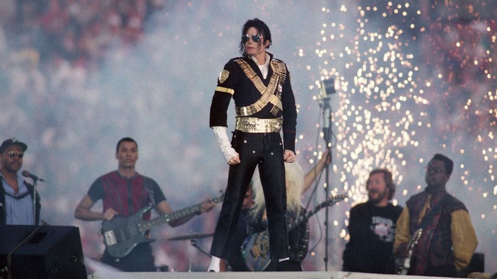 Michael Jackson, en su legendario show del Super Bowl 1993 (Getty)