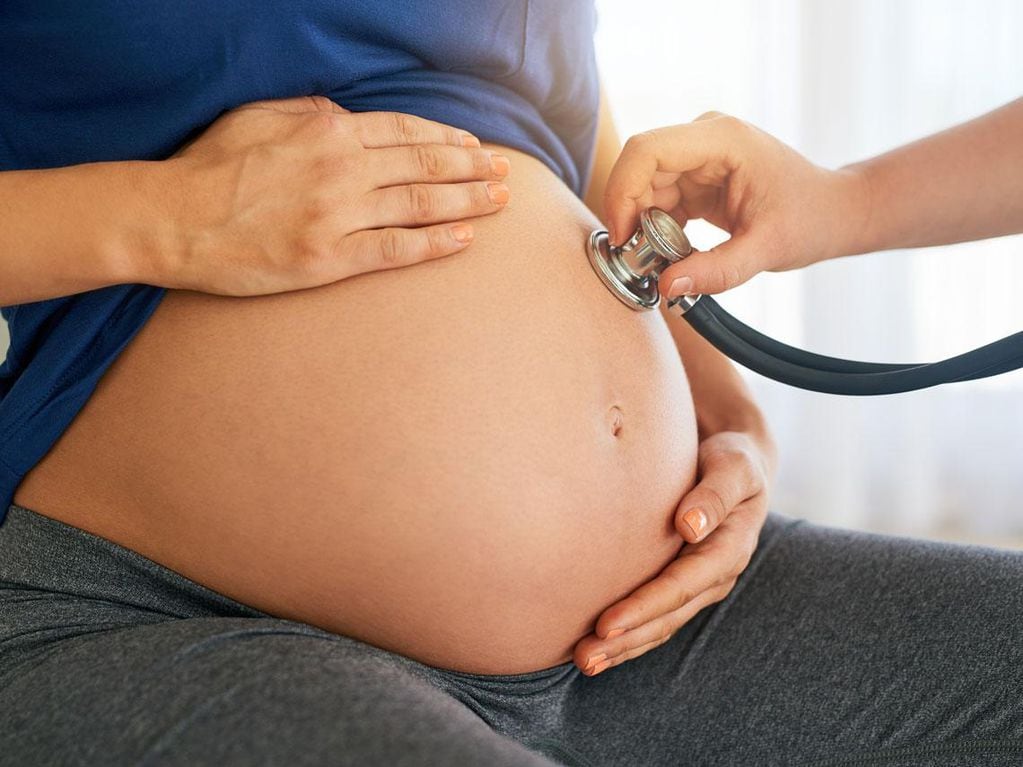 Con la asignación por cuidado de salud integral se busca que las embarazadas completen controles y tengan una ayuda extra (Imagen ilustrativa)