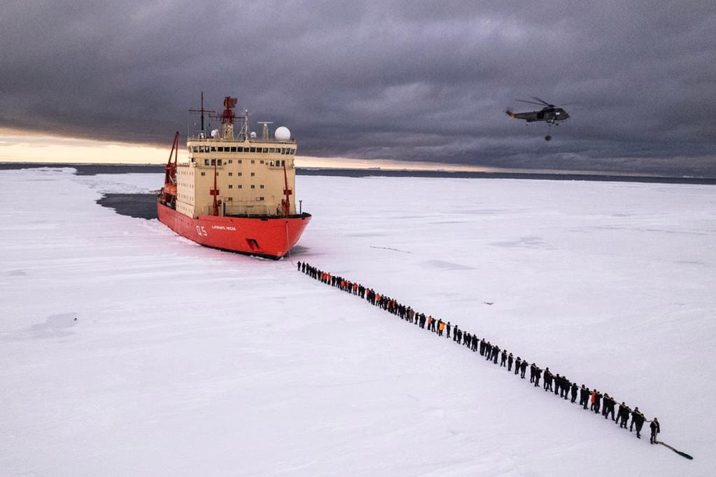 El rompehielos Irízar en la Antártida