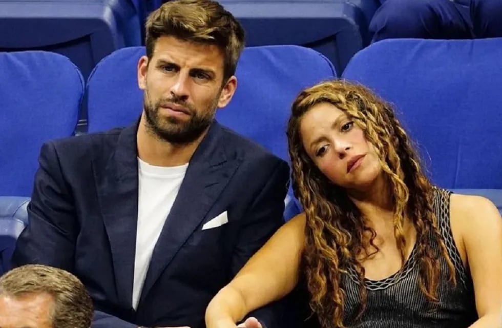 Aseguran que Piqué engañó a Shakira con otra mujer (Web)