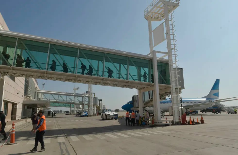 Tras siete meses de inactividad, el Aeropuerto Francesico Gabrielli opero nuevamente.