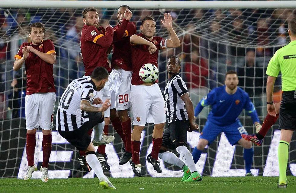 Juventus igualó gracias a un golazo de Tevez