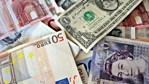 La cotización del euro y la libra esterlina siguen bajando respecto al dólar