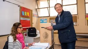 Rodolfo Suárez votó y habló sobre el desarrollo de la campaña electoral: “Se han dicho muchas mentiras”