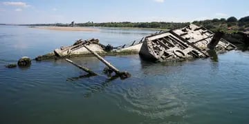 Increíble video: la sequía en Europa dejó a la vista los barcos de la Segunda Guerra hundidos en el Danubio