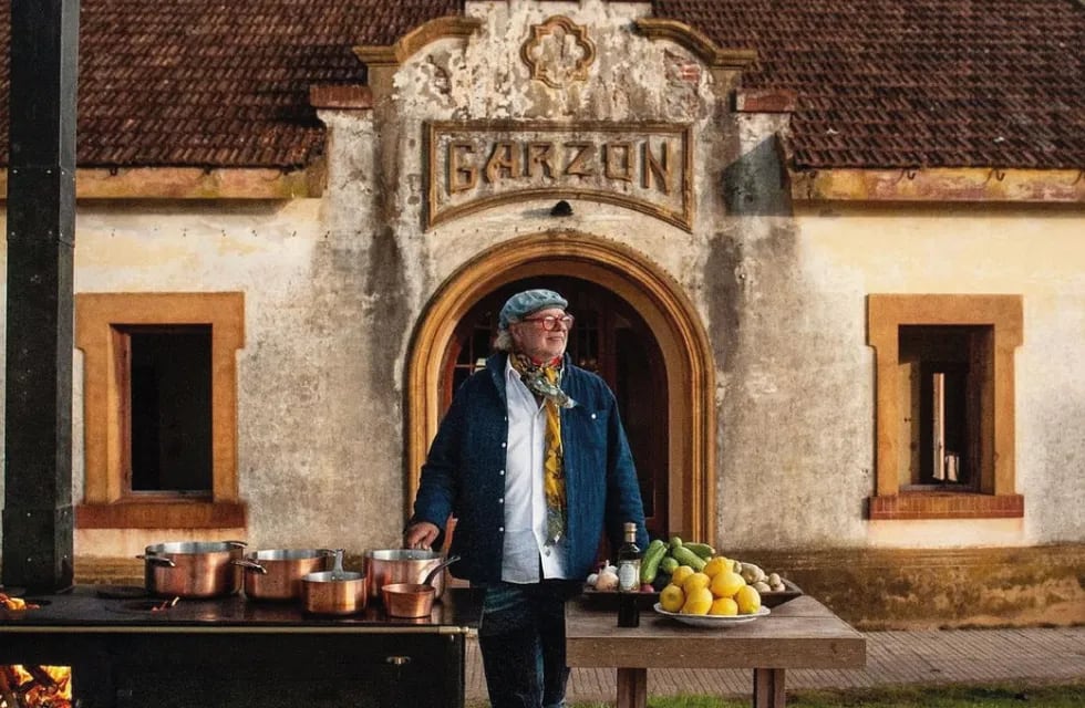 Francis Mallmann en Garzón. (Instagram @restaurantegarzon)