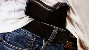 Imagen ilustrativa. Pistola en la cintura. (Web)