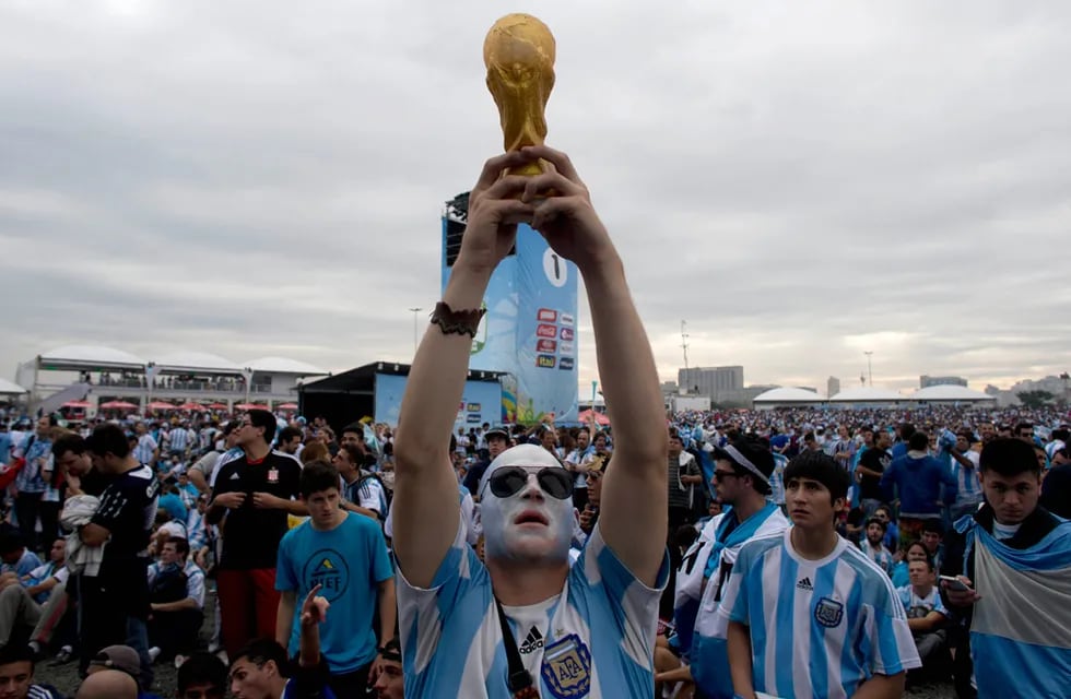Miles de argentinos sueñan con estar en el próximo Mundial (Foto: Archivo / AP).