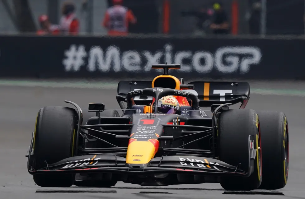 Verstappen dominó en México y batió el récord de victorias en una temporada.