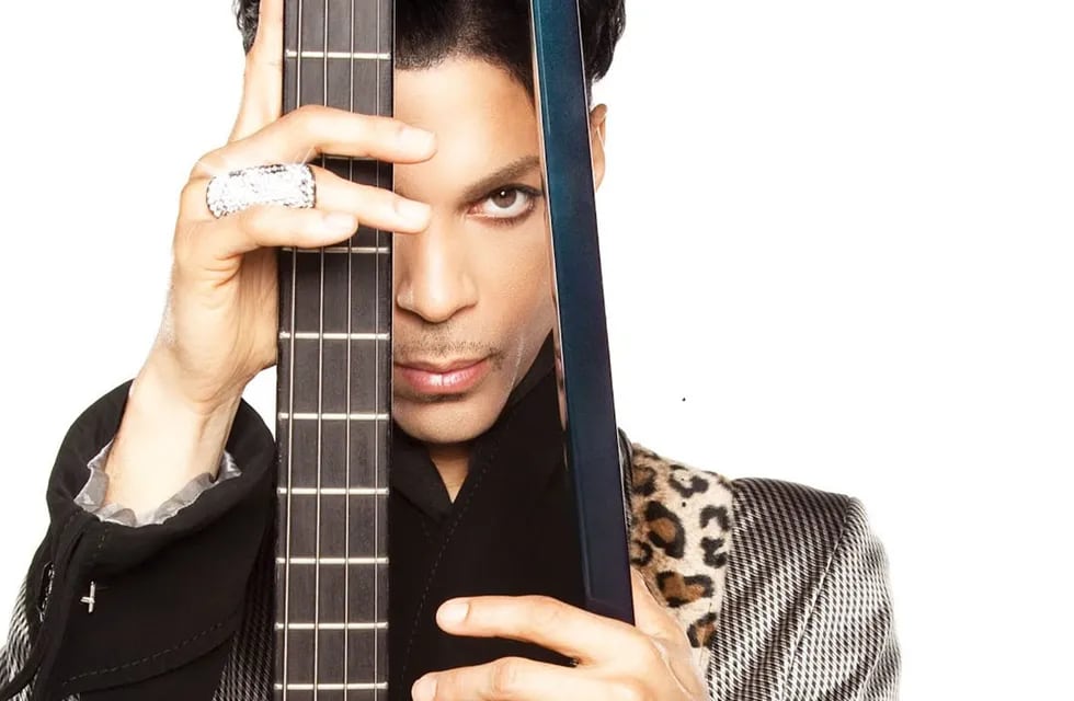 Ya está en todas las plataformas "Welcome 2 America", el disco con 12 canciones inéditas de Prince.