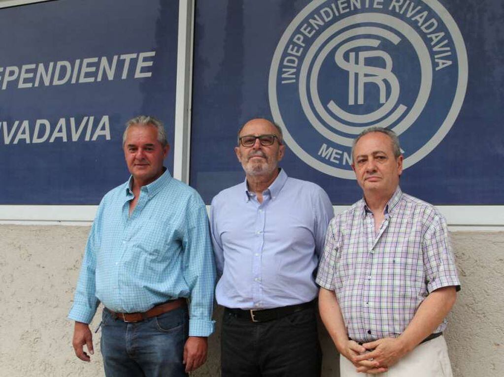 
    Corvalán, Berríos y Renna, no seguirán en el Azul. (Foto: gentileza)
   