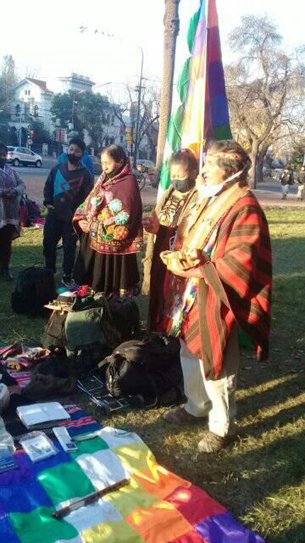 Inka Miko Tika participó este 21 de junio por la tarde del tradicional Saludo al Sol para conmemorar el Inti Raymi. Fue en los Portones del parque San Martín, en Mendoza.