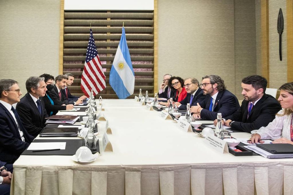 Cancillería argentina reunida con Estados Unidos. / Foto: Cancillería 