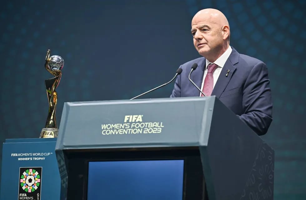 Gianni Infantino durante la convención de fútbol femenino (Fifa)
