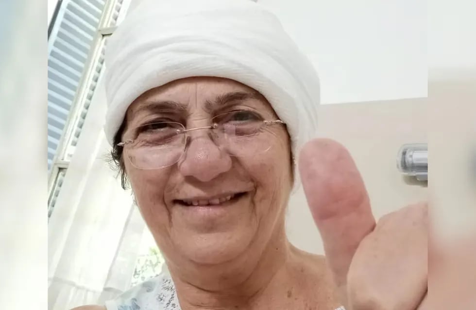 Belinda Bruno, de 62 años, ruega a la población por la aparición de un dispositivo que la ayuda a controlar el avance y los síntomas del Parkinson. Foto: Gentileza Belinda Bruno