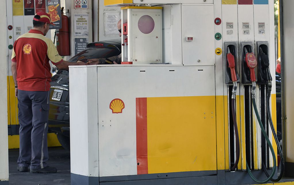 Qué descuentos hay en combustibles Shell - Foto: Orlando Pelichotti / Los Andes