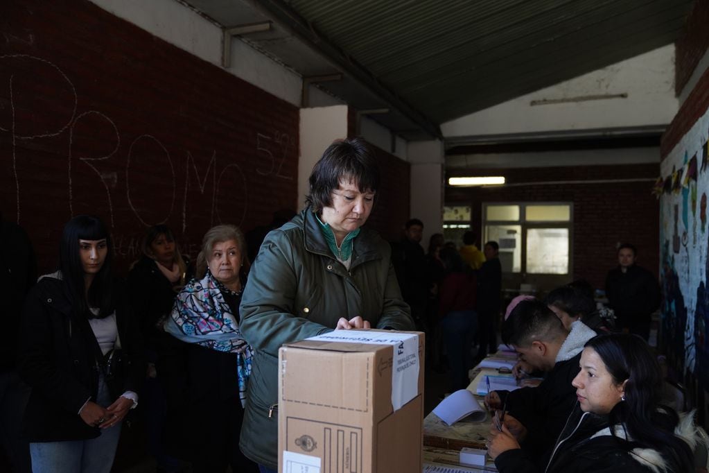 Caso Cecilia Strzyzowski. Gloria durante la votación en la ciudad de Resistencia, Chaco. 18.06.2023 clarin