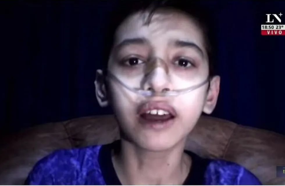 Mateo Figueredo sufre de una enfermedad llamada Fibrosis quística y necesita un medicamento que cuenta unos 300 mil dólares. Foto: Gentileza LN+