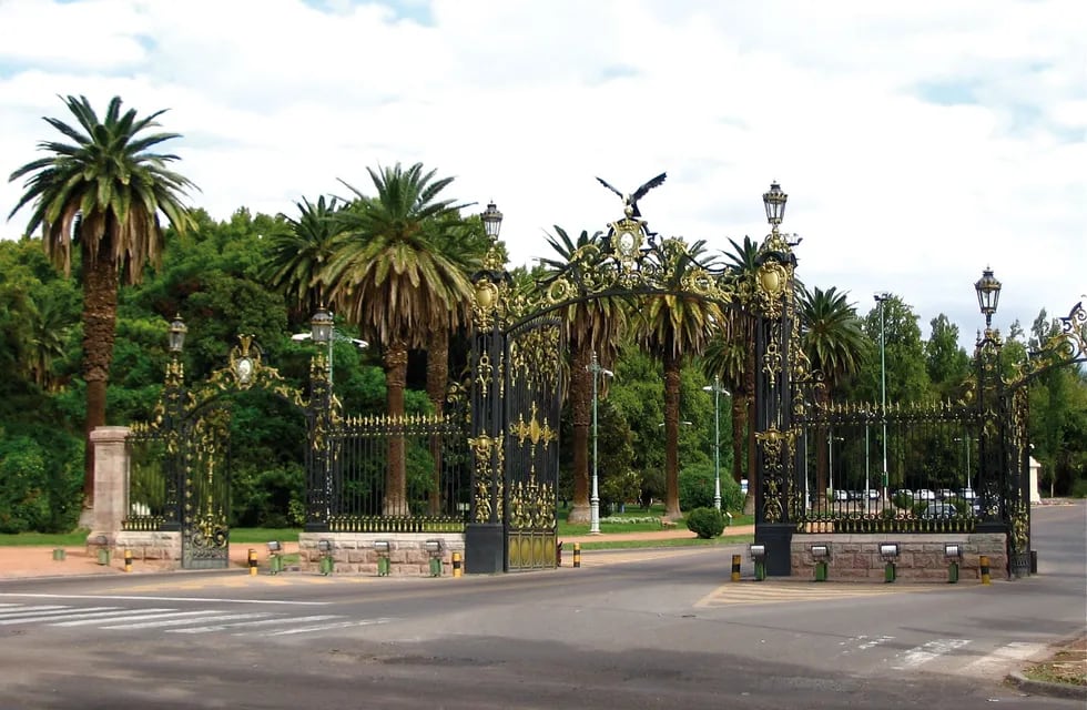 El Gobierno de Mendoza adjudicó los trabajos de mantenimiento del Parque, el Cerro de la Gloria y el Centro Cívico.