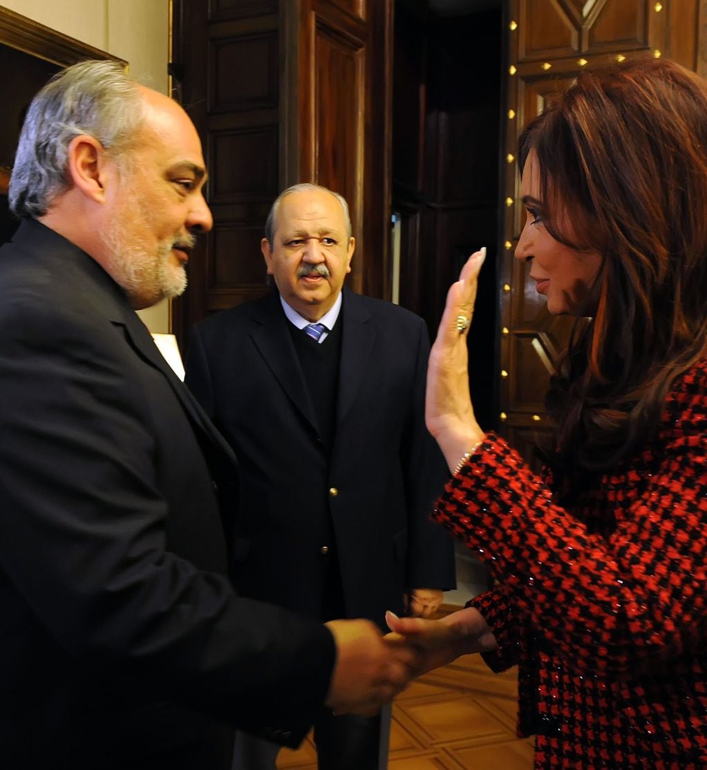 Brizuela del Moral junto a Cristina Kirchner y el exgobernador correntino Ricardo Colombi (Foto Presidencia)