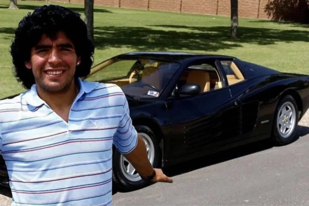 Diego Maradona y la historia de su Ferrari negra