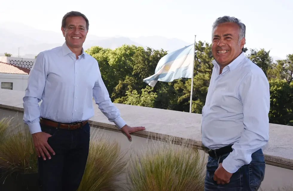 Rodolfo Suárez y Alfredo Cornejo, los dos dirigentes con mejor imagen de la provincia.