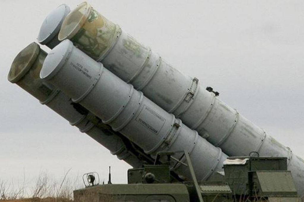 Sistema de defensa antiaérea S-300 que entregó Eslovaquia a Ucrania