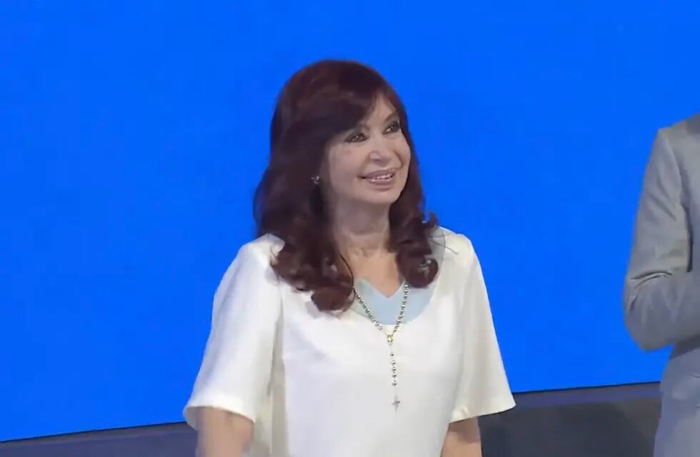 Cristina Fernández de Kirchner encabezó un acto en el Teatro Argentino de La Plata. Foto: Captura de video