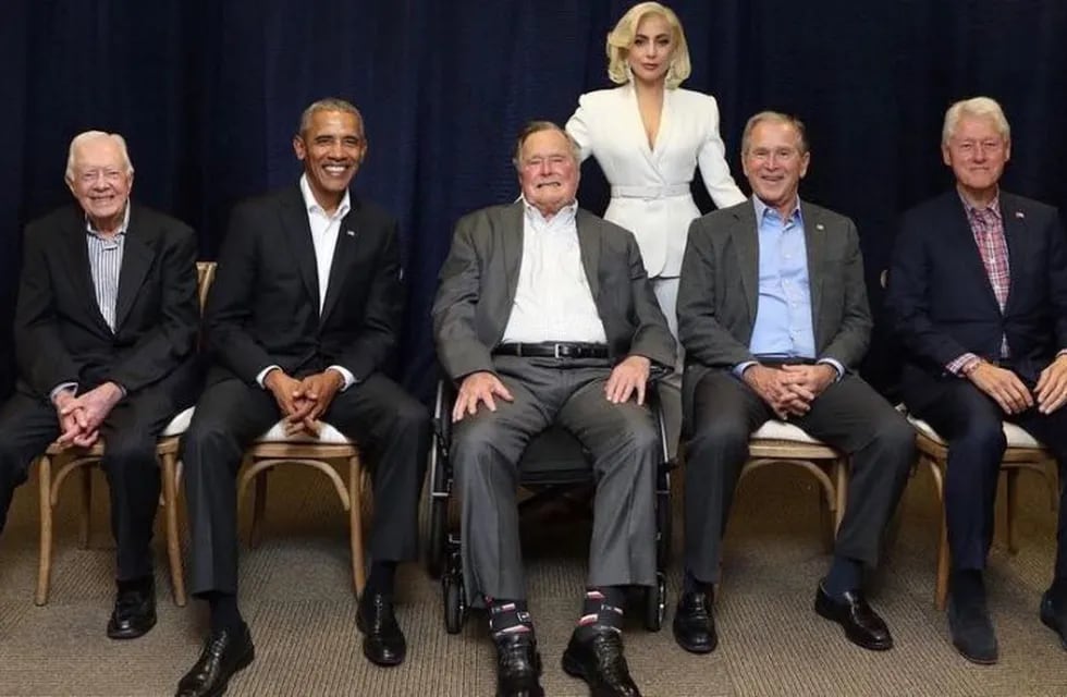 Lady Gaga reunió a cinco presidentes de los Estados Unidos para una causa solidaria