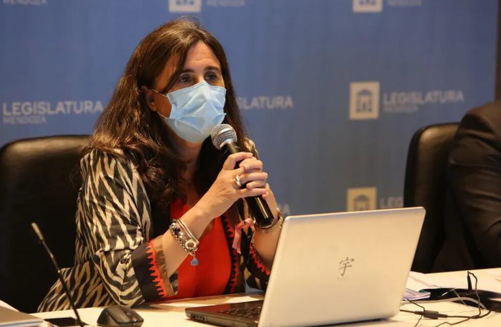 Ana María Nadal habló sobre la pandemia y los caminos a seguir para combatirla