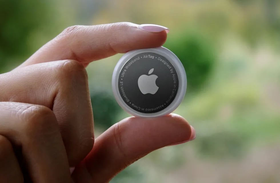 Apple presentó finalmente los Airtag, un dispositivo destinado a encontrar objetos perdidos.