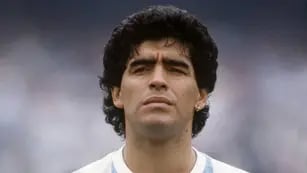 El Diez proviene del linaje de Luiz Maradona, soldado de la independencia y violinista y quien inicia una rama Maradona en Esquina, provincia de Corrientes.