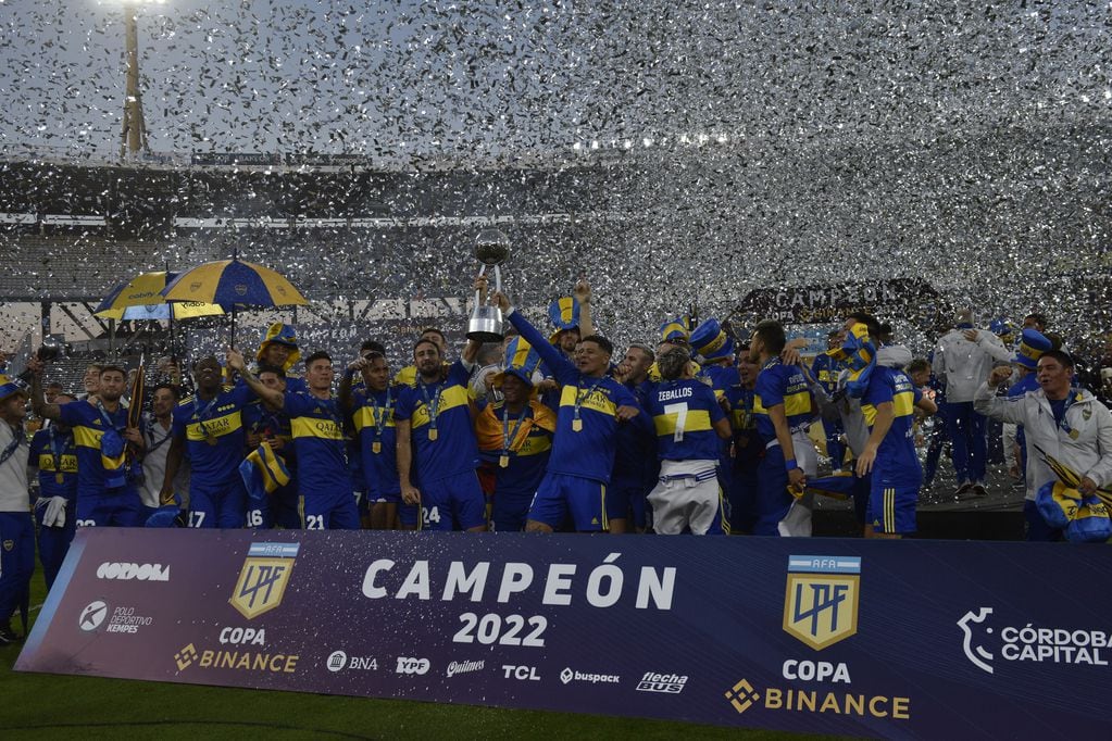 Boca se quedó con la Copa de la Liga Profesional disputada en el estadio Mario Alberto Kempes de Córdoba. (Ramiro Pereyra / La Voz)
