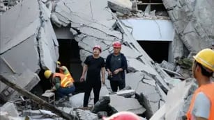 Se derrumbó un hotel en China, hay por lo menos un muerto y 10 desaparecidos