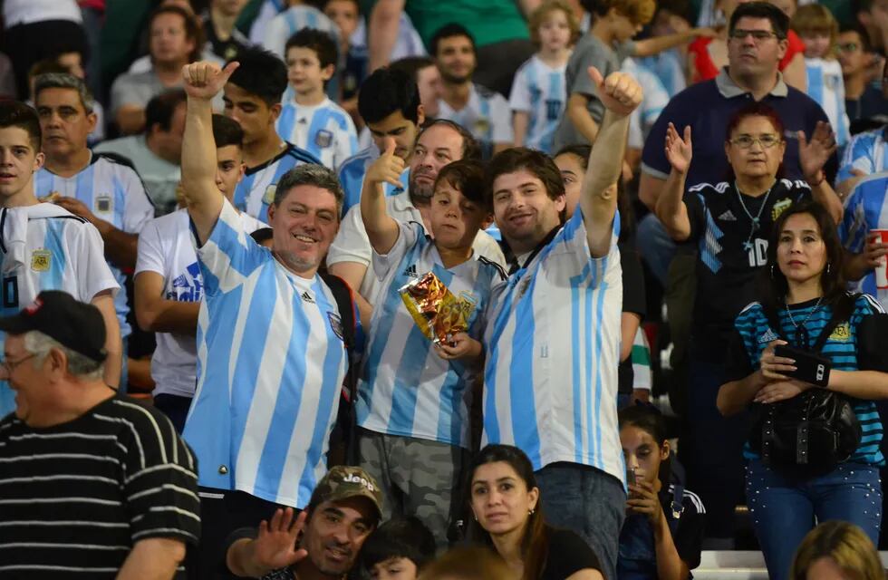 Unas 8 mil personas, entre ellas de Argentina, podrán ver en el Maracaná la final entre Brasil y la albiceleste. / archivo
